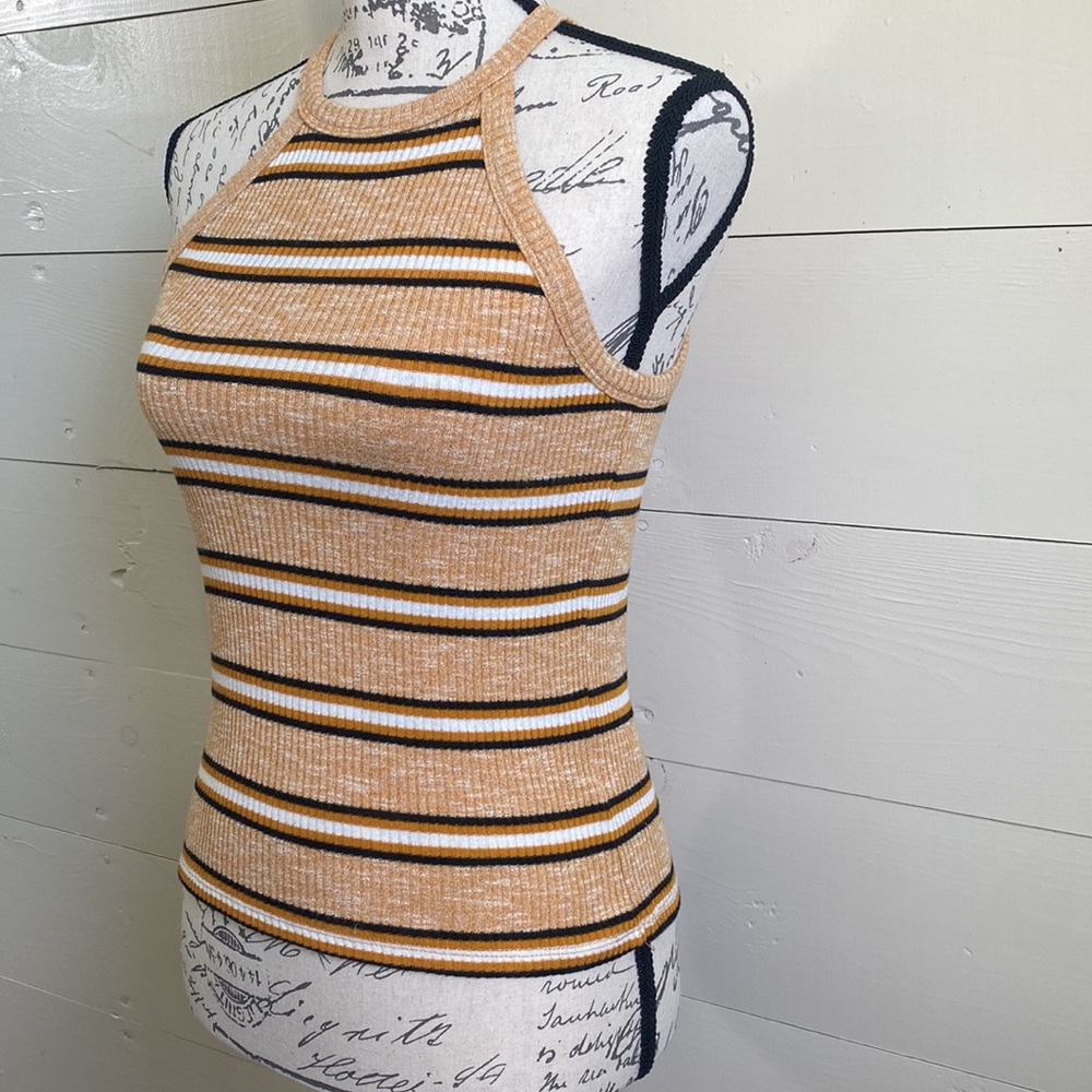 Stripped Halter Neck Ribbed Tank Top - Picture 4 of 7